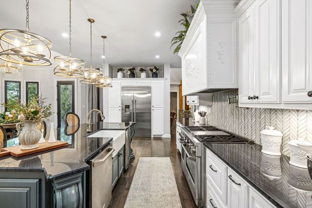 74 Pine Lake Rd, Summertown, TN 38483