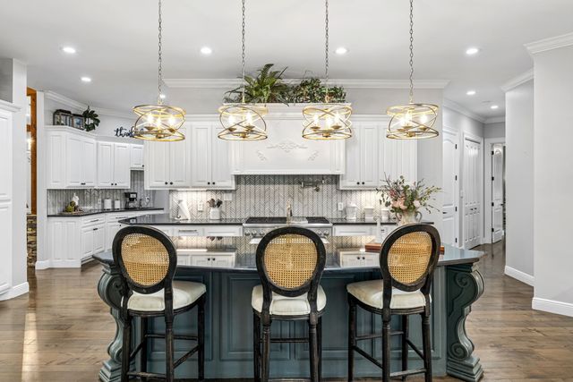 74 Pine Lake Rd, Summertown, TN 38483