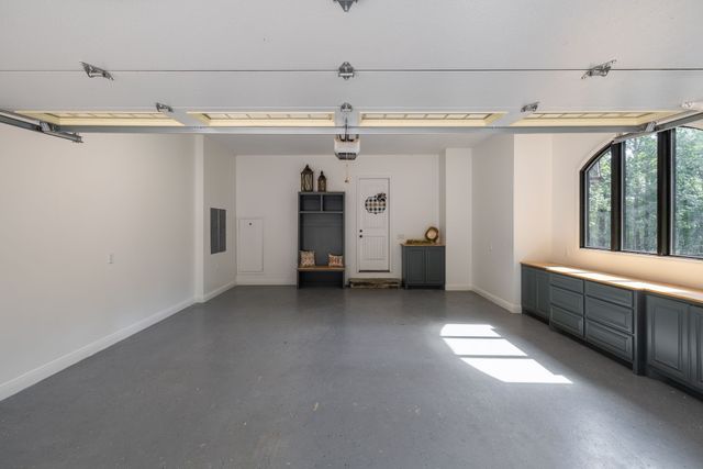 74 Pine Lake Rd, Summertown, TN 38483