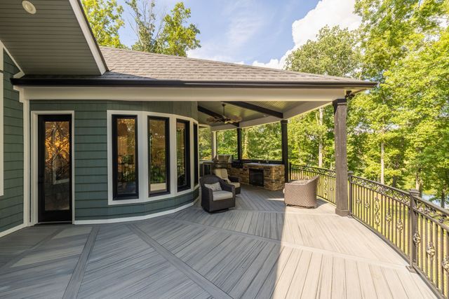 74 Pine Lake Rd, Summertown, TN 38483