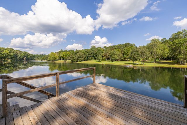 74 Pine Lake Rd, Summertown, TN 38483