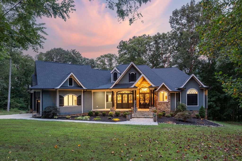 74 Pine Lake Rd, Summertown, TN 38483