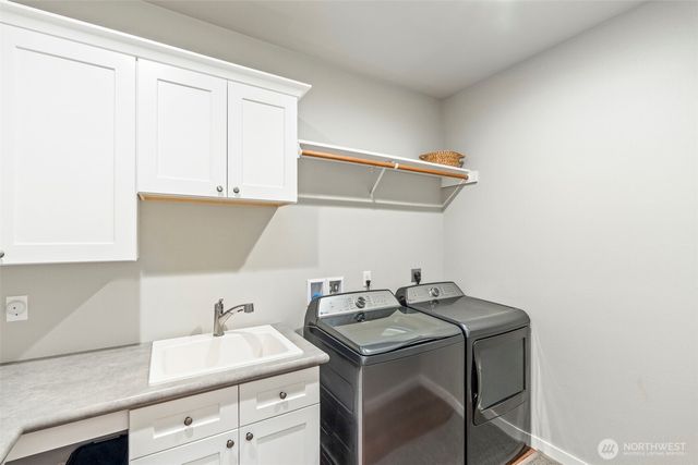 2425 106th Lane SE, Olympia, WA 98501