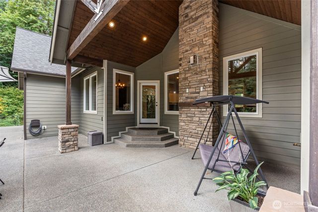2425 106th Lane SE, Olympia, WA 98501