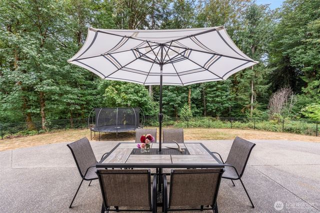2425 106th Lane SE, Olympia, WA 98501