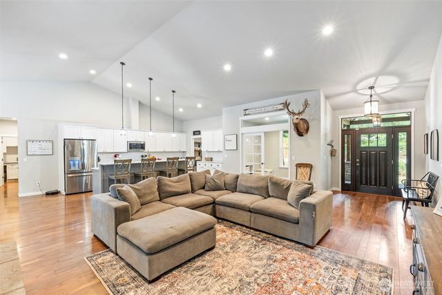 2425 106th Lane SE, Olympia, WA 98501