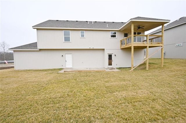 109 Johnson Circle, Dearborn, MO 64439