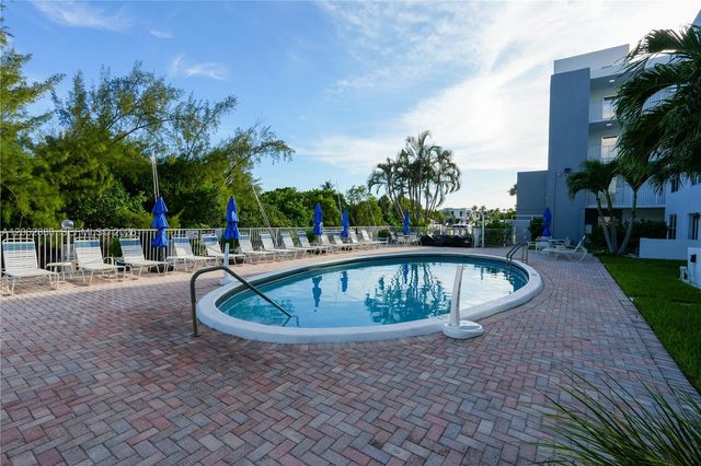 2870 NE 14th St Causeway 303C, Pompano Beach, FL 33062