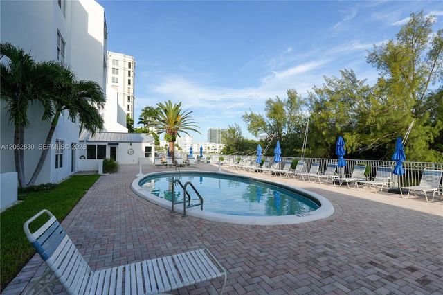 2870 NE 14th St Causeway 303C, Pompano Beach, FL 33062