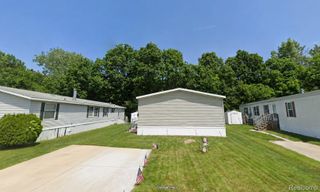 4229 Hillary Creek, Burton, MI 48519