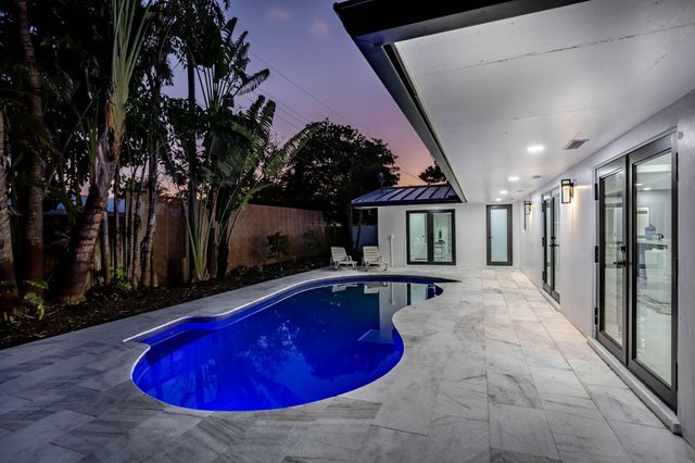 200 SW 12th Street, Boca Raton, FL 33432