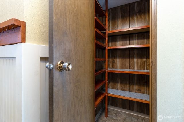 826 SE Scenic View Drive, College Place, WA 99324