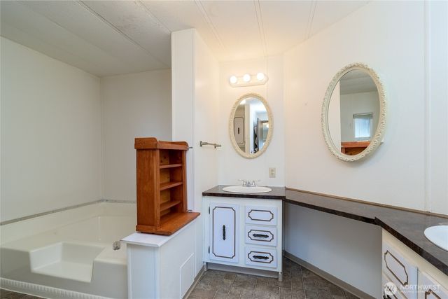 826 SE Scenic View Drive, College Place, WA 99324