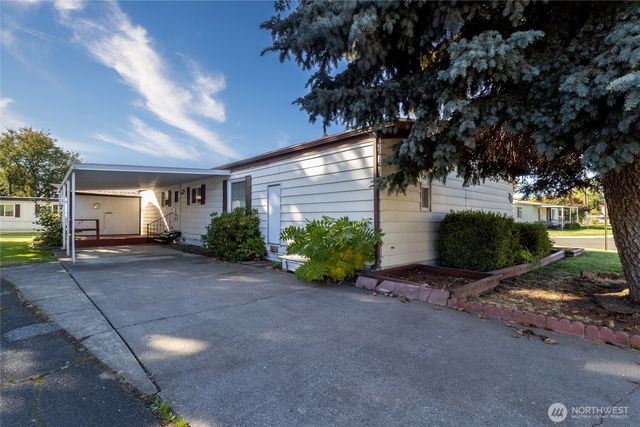 826 SE Scenic View Drive, College Place, WA 99324