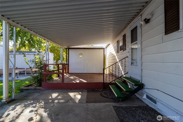 826 SE Scenic View Drive, College Place, WA 99324