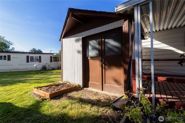 826 SE Scenic View Drive, College Place, WA 99324
