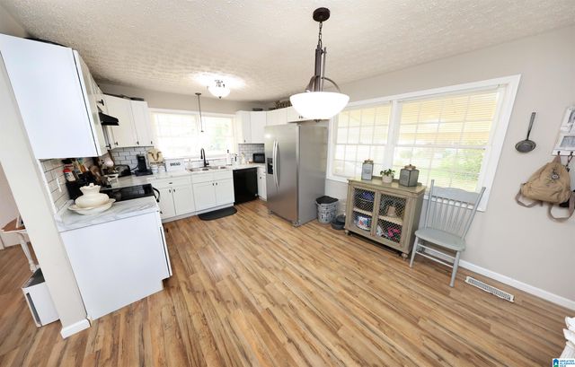 508 KILARNEY AVENUE, Weaver, AL 36277