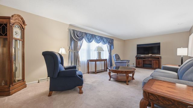 2609 W Riggin Road, Muncie, IN 47304