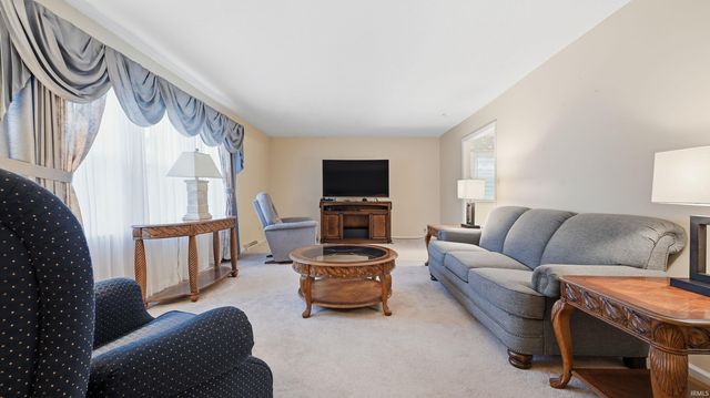 2609 W Riggin Road, Muncie, IN 47304
