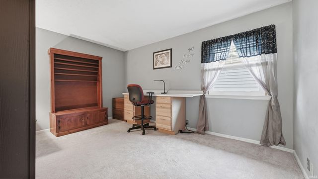2609 W Riggin Road, Muncie, IN 47304
