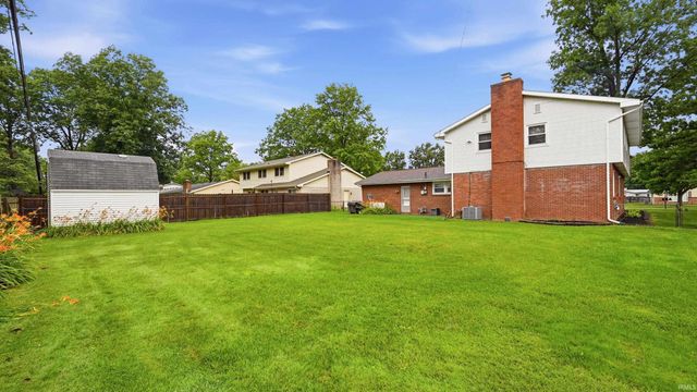 2609 W Riggin Road, Muncie, IN 47304