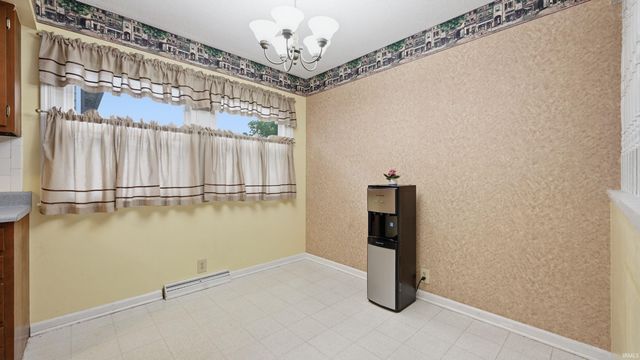 2609 W Riggin Road, Muncie, IN 47304