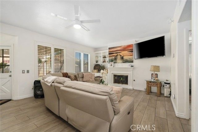 2048 Birkdale, Upland, CA 91784