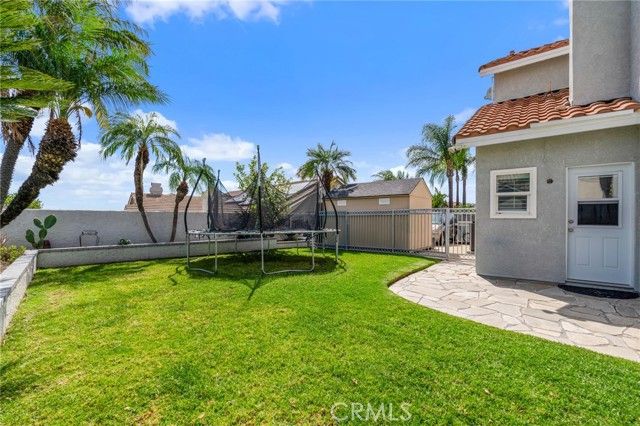 2048 Birkdale, Upland, CA 91784