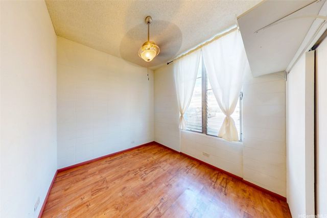 94-246 Leoku Street E103, Waipahu, HI 96797