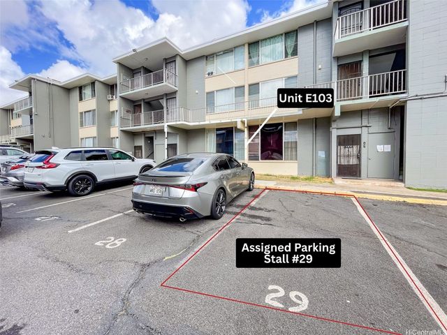 94-246 Leoku Street E103, Waipahu, HI 96797