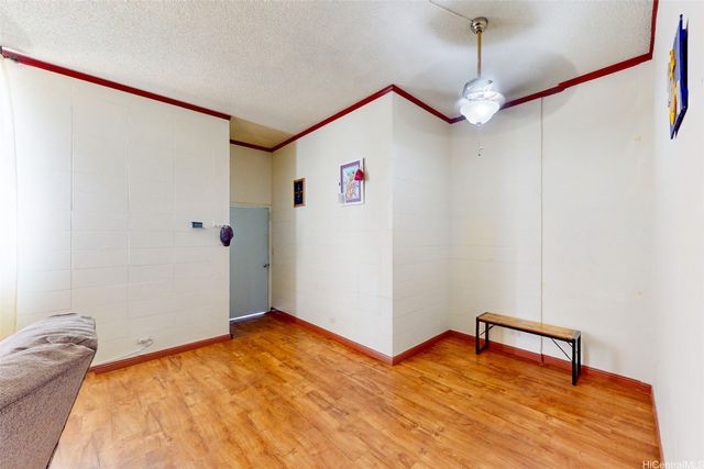 94-246 Leoku Street E103, Waipahu, HI 96797