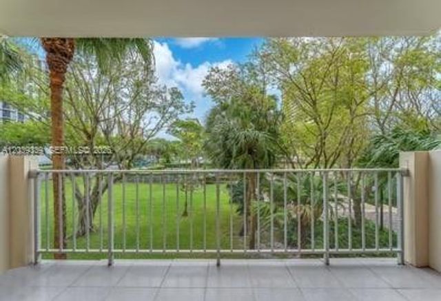 11111 Biscayne Blvd 2F, Miami, FL 33181