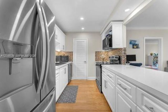 11111 Biscayne Blvd 2F, Miami, FL 33181
