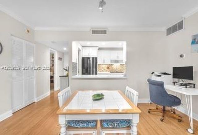 11111 Biscayne Blvd 2F, Miami, FL 33181
