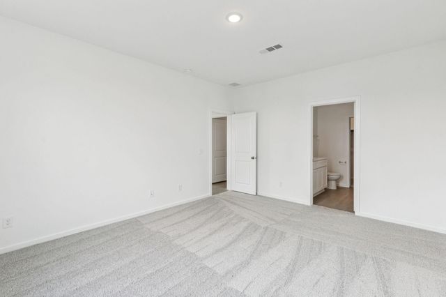1026 S Oakhurst Drive, Dayton, TX 77535