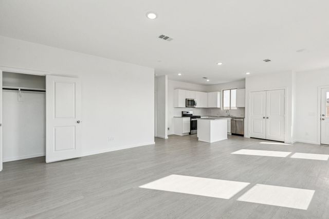 1026 S Oakhurst Drive, Dayton, TX 77535