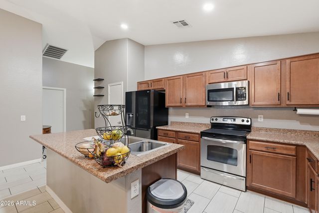 10224 W GROSS Avenue, Tolleson, AZ 85353
