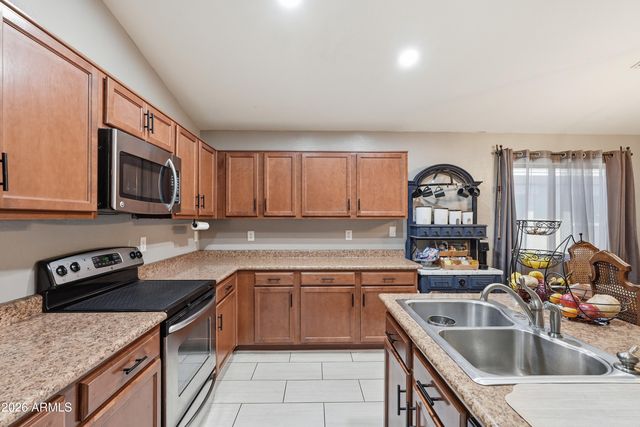 10224 W GROSS Avenue, Tolleson, AZ 85353