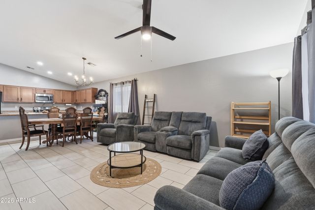 10224 W GROSS Avenue, Tolleson, AZ 85353