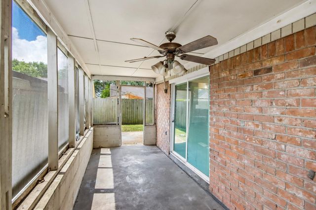 1809 Flamingo Drive, League City, TX 77573