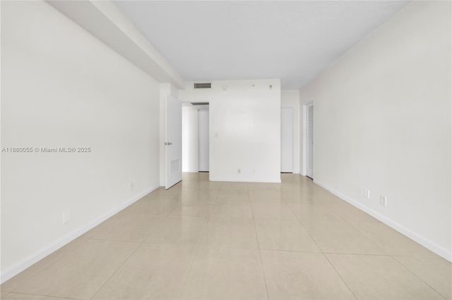 3000 S Ocean Dr 1208, Hollywood, FL 33019