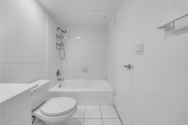 3000 S Ocean Dr 1208, Hollywood, FL 33019