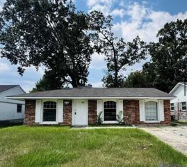 2614 Citadel Dr, Baton Rouge, LA 70816