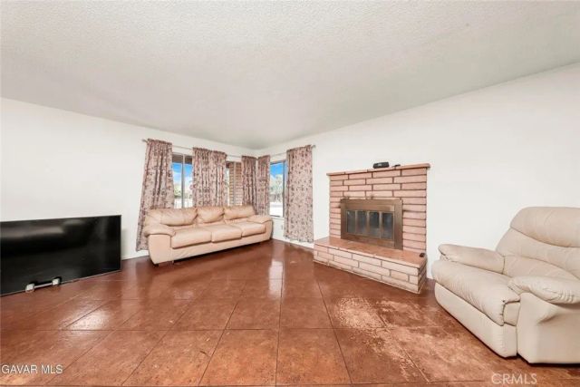 16173 Newmont Avenue, Lancaster, CA 93535