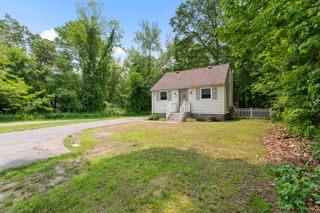 188 West Main Street, East Lyme, CT 06357