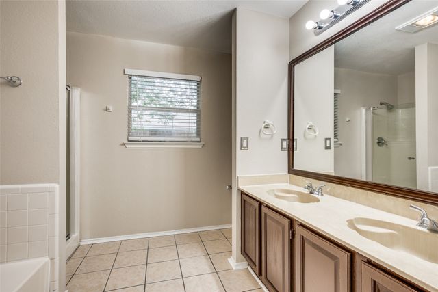 5816 Stone Meadow Lane, Fort Worth, TX 76179