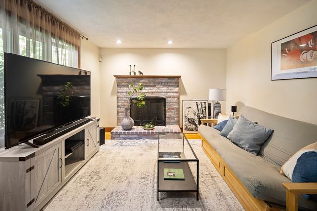 83 Barbour Terrace, Quincy, MA 02169