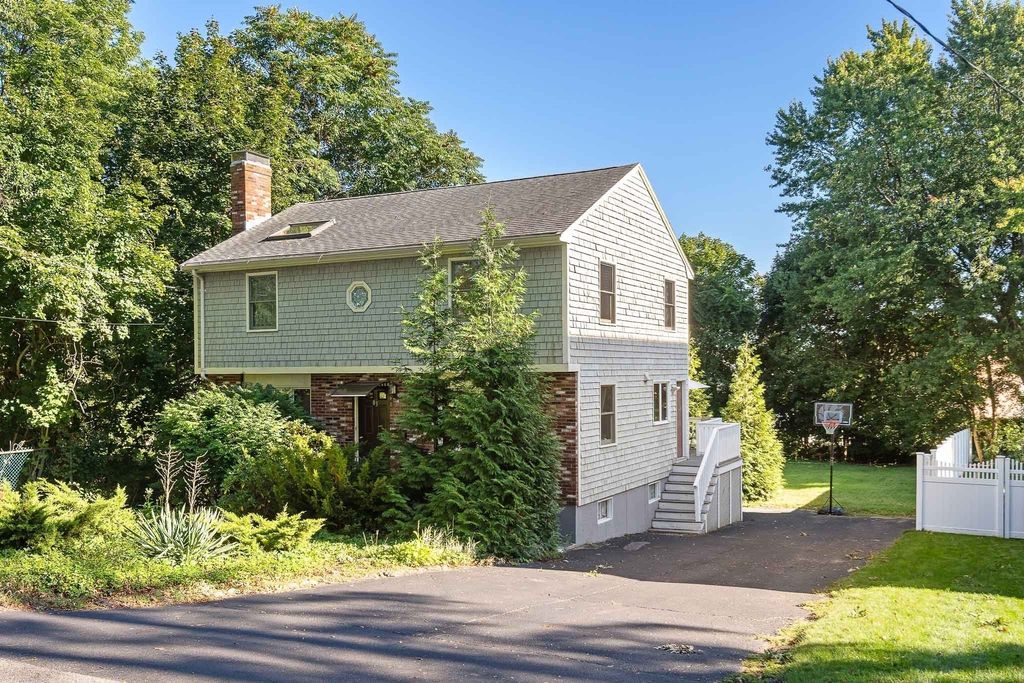 83 Barbour Terrace, Quincy, MA 02169