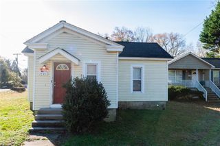 1101 W Wendover Avenue, Greensboro, NC 27408