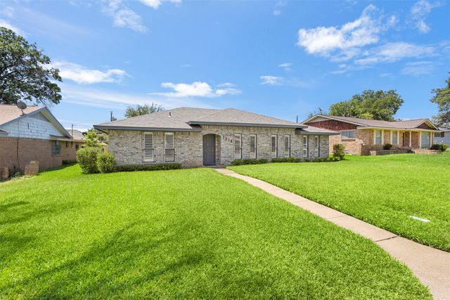 1516 Oak Vista Drive, Dallas, TX 75232